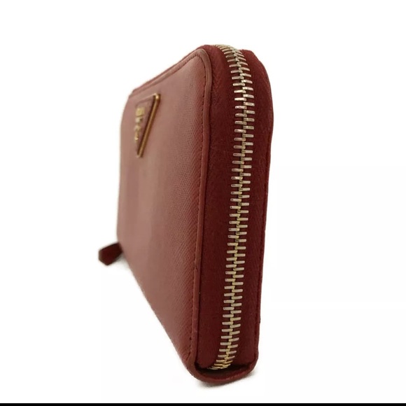 Authentic Prada Logo Zippy Saffiano Wallet - Picture 2 of 7